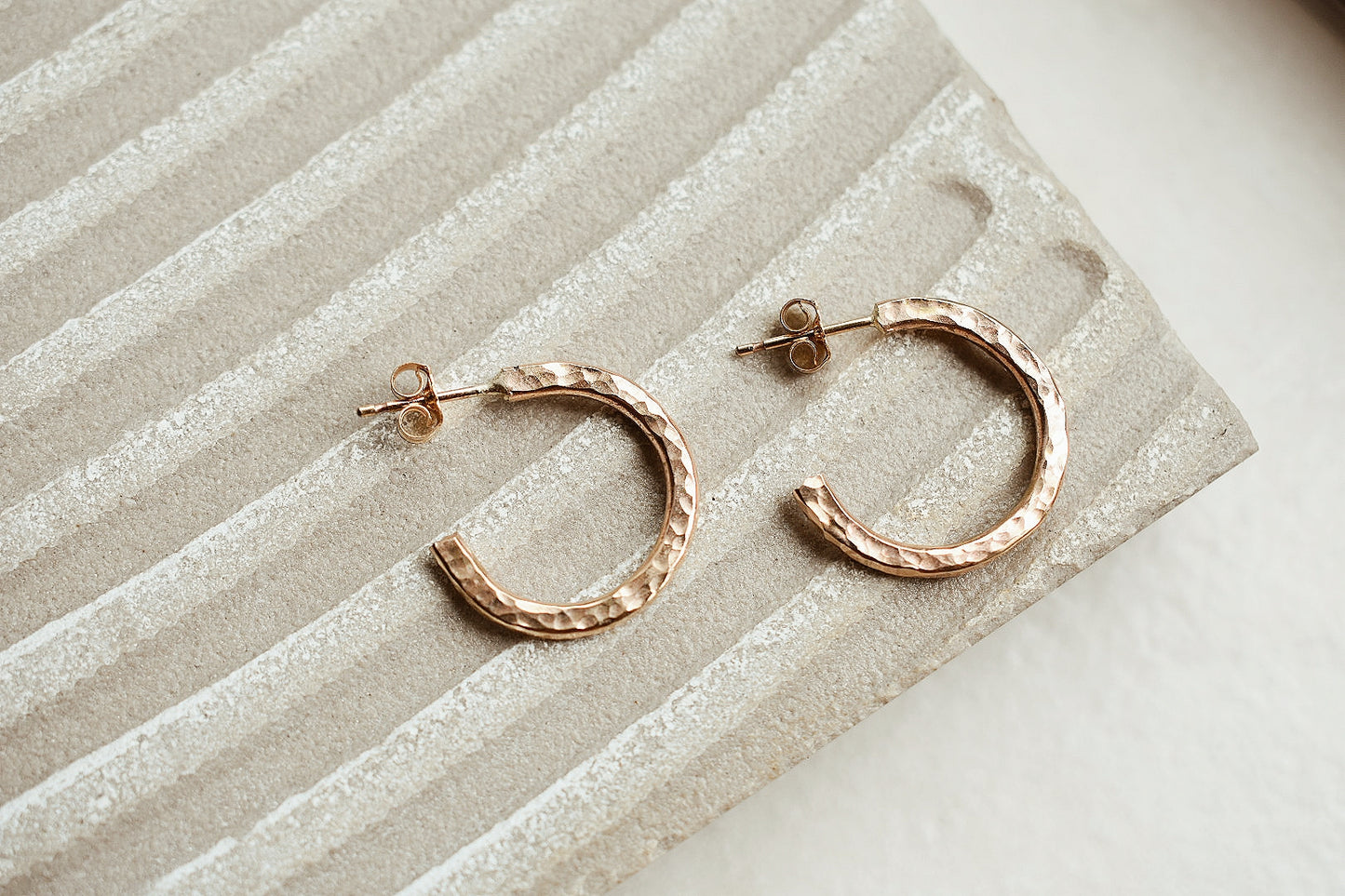 Hammered Midi Hoops - 14k Gold Fill