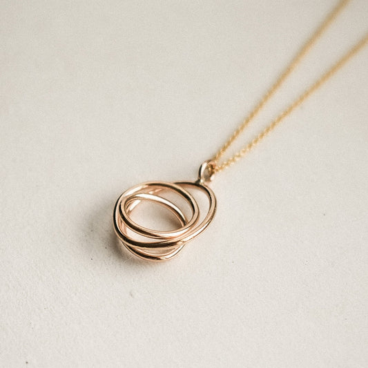 14k Gold Filled Wrap Circle Charm Necklace