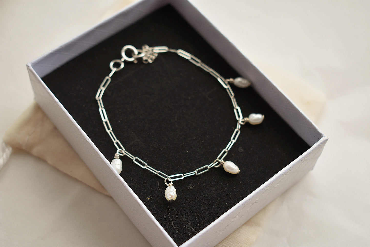 Silver Freshwater Pearl Bracelet